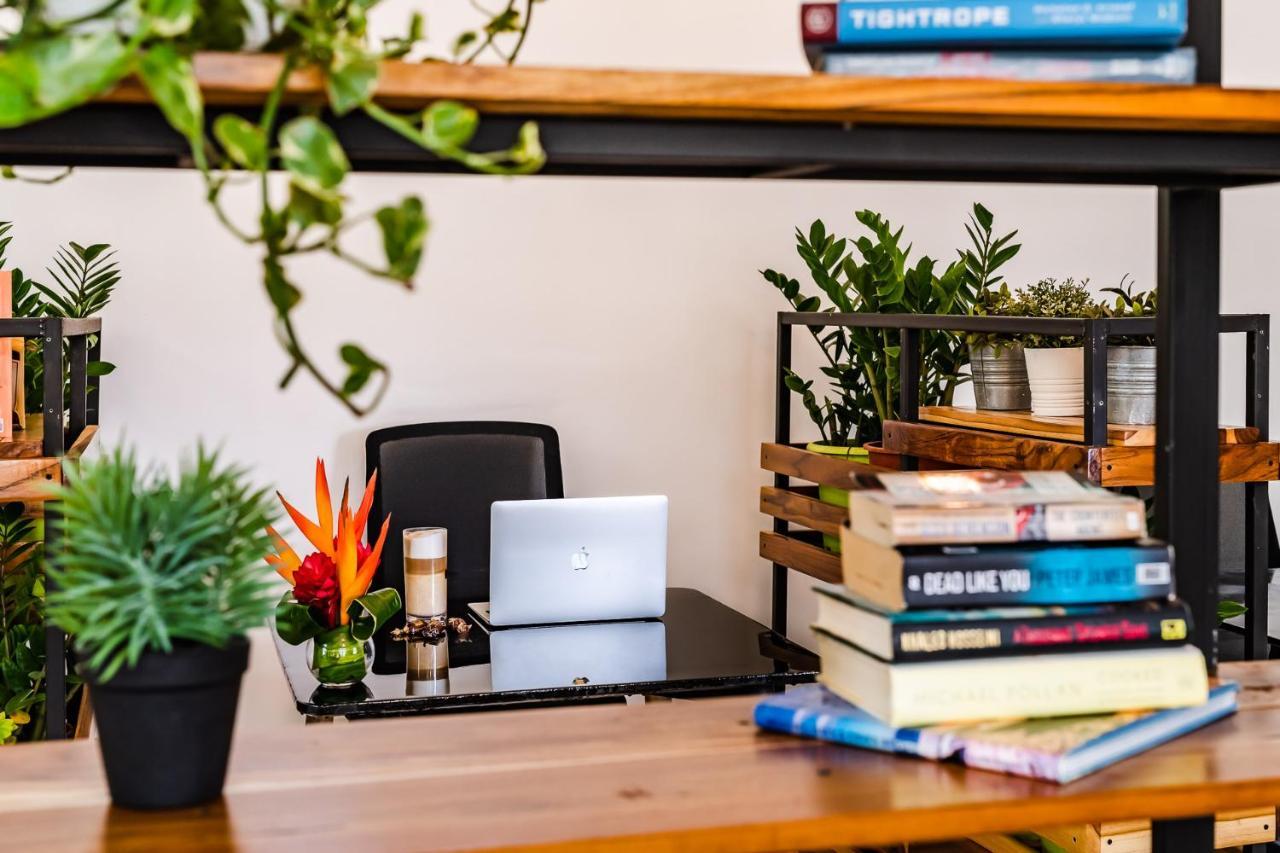 In The Shade Hotel - Coworking - 300Mbit - Adults Only 타마린도 외부 사진