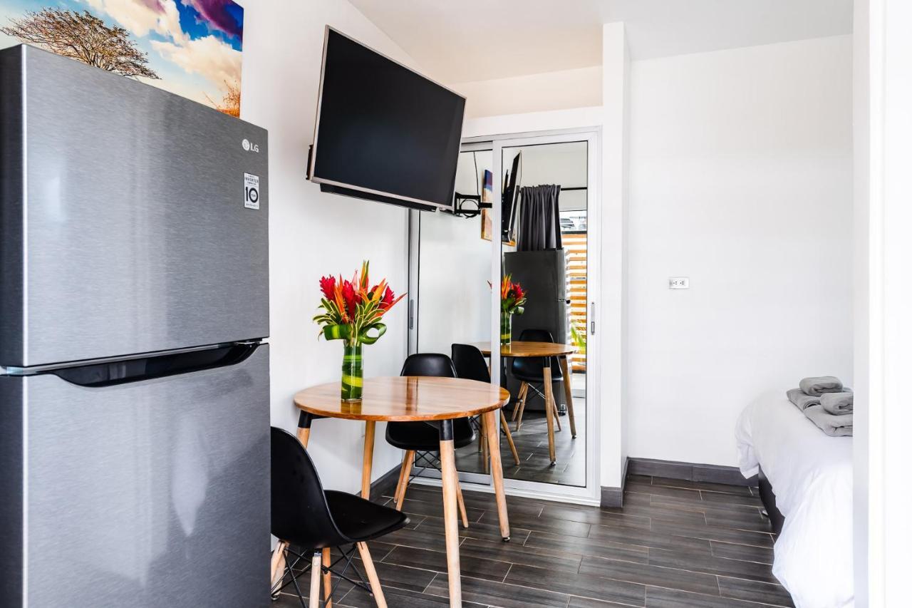 In The Shade Hotel - Coworking - 300Mbit - Adults Only 타마린도 외부 사진